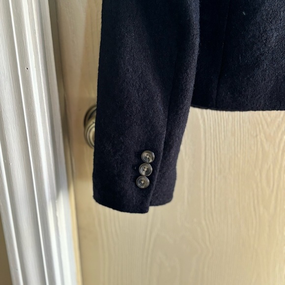 The GAP “The Academy Blazer” in Navy Tweed Size 10 Cropped lined two button-up - Picture 4 of 5